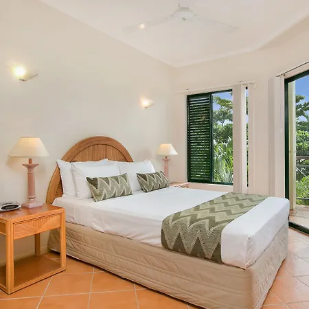 Tropic Towers Apartments-2